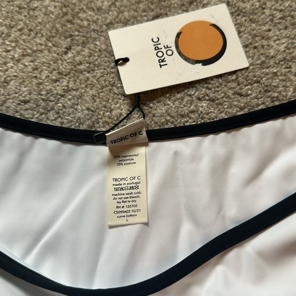 Tropic of C Bikini Bottom - Picture 4 of 5